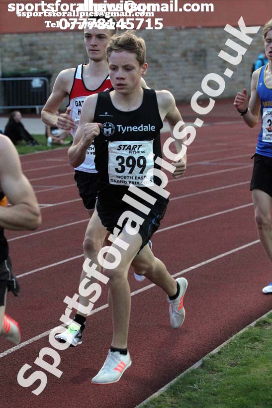 Senior graded 3000 metres, 2019 North East Grand Prix, Gateshead Stadium. Photo: David T. Hewitson/Sports for All Pics